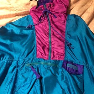 Columbia windbreaker outfit
